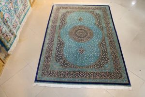 قیمت فرش ایرانی ابریشم