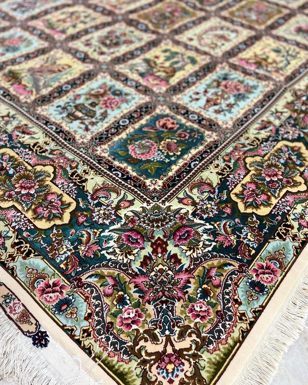 Modern carpets