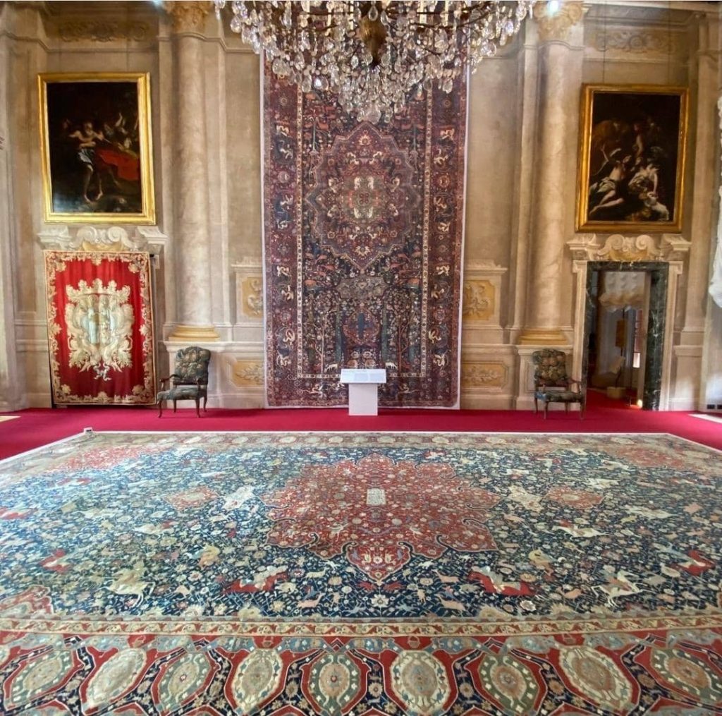 Ins outs Persian carpets